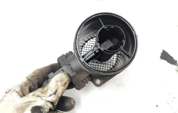 Audi A4 S4 B7 8E 8H Mass air flow meter 074906401B 0281002461