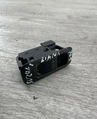 Suzuki Liana Electric window control switch 3799575F0 1371D1 C8HS35