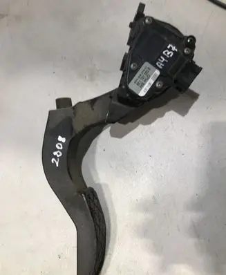 Audi A4 S4 B7 8E 8H Accelerator throttle pedal 8E1721523B