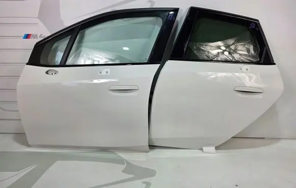 BMW 2 Active Tourer U06 Rear door 