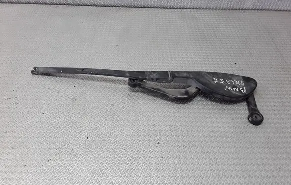 BMW 5 E39 Front wiper blade arm ZB61618361