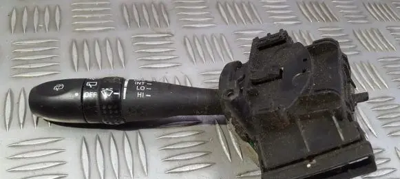 KIA Rio Wiper control stalk 75733N