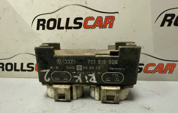 Volkswagen Transporter - Caravelle T4 Coolant fan relay 701919506
