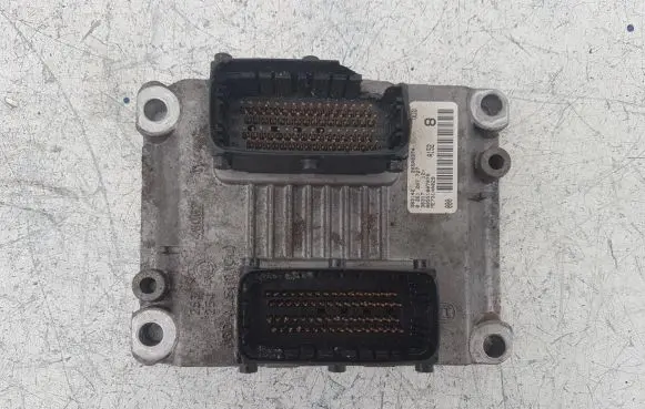 Alfa Romeo 147 Engine control unit/module ECU 0261207727
