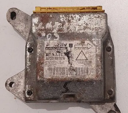Renault Laguna II Airbag control unit/module 8200148227A 551753700 H129CA01385