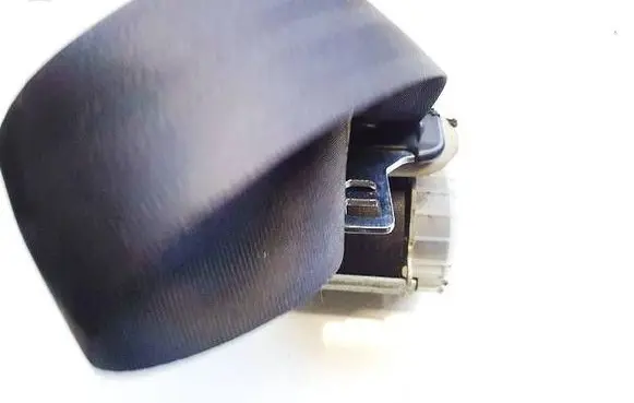 Nissan Leaf I (ZE0) Rear seatbelt 624332100ac 602047700-anc