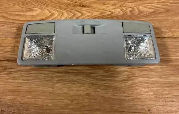 Mazda 3 I Front seat light 