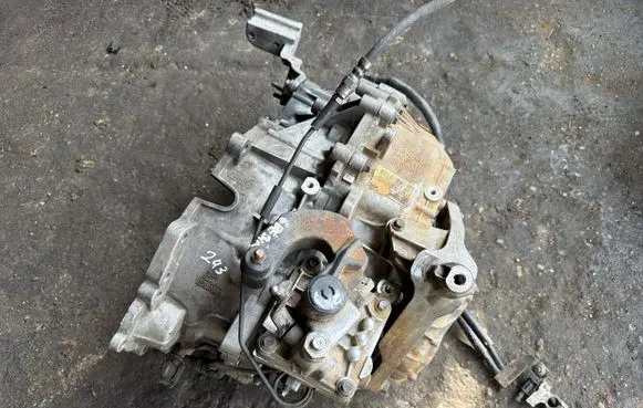 Volvo V40 Manual 6 speed gearbox 31280650