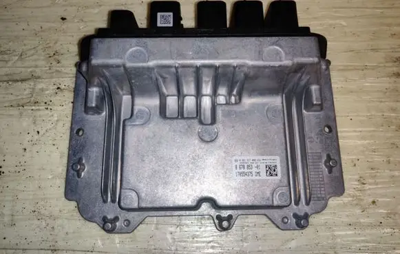 BMW 2 F45 Engine control unit/module 867885301