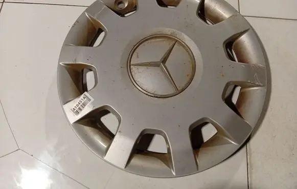 Mercedes-Benz C W203 R15 wheel hub/cap/trim A1694001225
