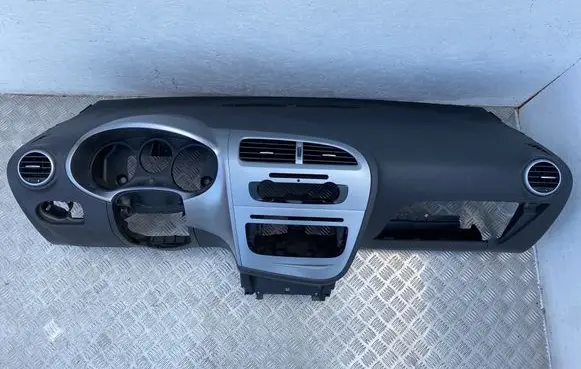 Seat Leon (1P) Dashboard 1P0857067