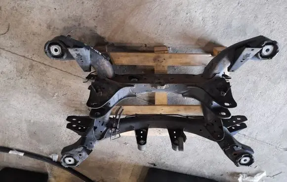 BMW X5 E70 Rear subframe 