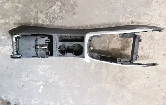 Audi A5 8T 8F Center console 8K0864981D 8K0864981