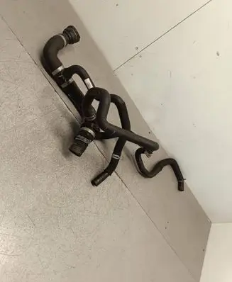 Volvo S60 Engine coolant pipe/hose 207628