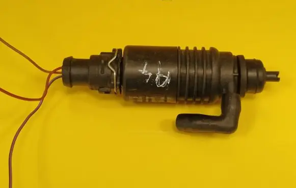 Audi A4 S4 B6 8E 8H Windscreen/windshield washer pump 4A0955651