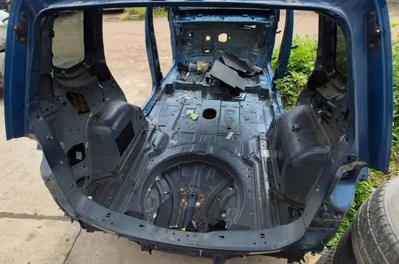 Volkswagen Touran III Rear bodywork