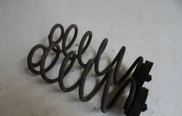 Mercedes-Benz C W204 Rear coil spring