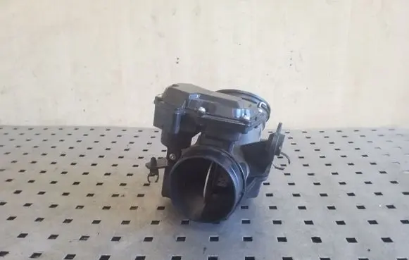 Volvo XC90 Throttle valve 32290142