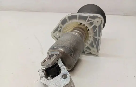 Mercedes-Benz GLE W167 Steering column universal joint A1674605000