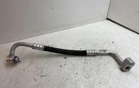 BMW i3 Air conditioning (A/C) pipe/hose 9291156