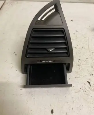 Citroen C4 I Dash center air vent grill 9646337977