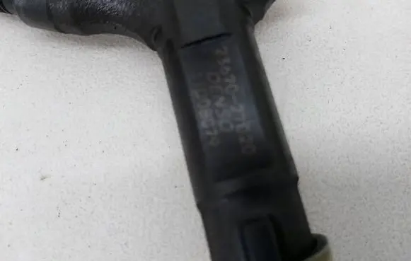 Toyota Corolla E120 E130 Fuel injector 23670-27020