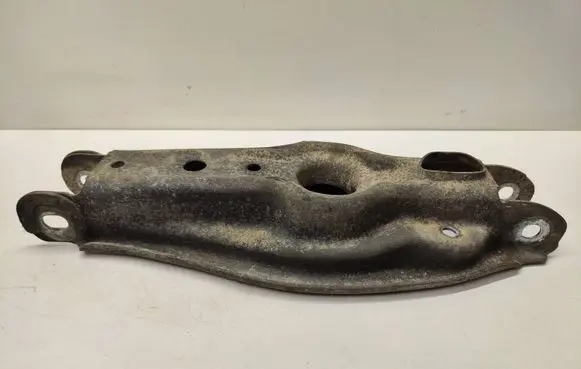 BMW 1 E81 E87 Rear upper control arm/wishbone 6764420 33536764420