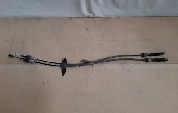 Honda CR-V Gear shift cable linkage