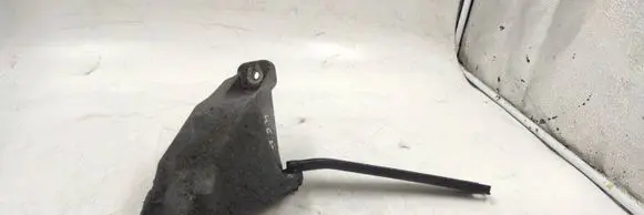 Audi A4 S4 B5 8D Engine mounting bracket