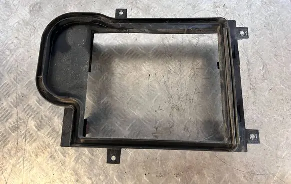 BMW X5M E70 Intercooler air guide/duct channel 7586544