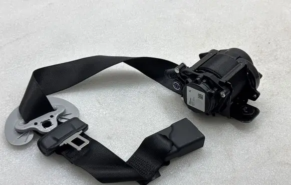 Tesla Model 3 Front seatbelt 1857705C1D CZ724067R00895