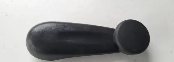 Toyota Yaris Rear door window winding handle 