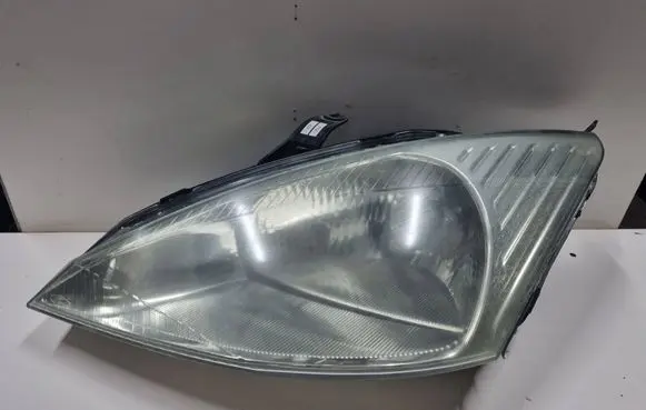 Ford Focus Headlight/headlamp 94209422