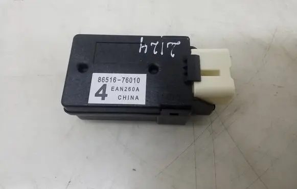 Lexus IS III XE30 Other relay 8651676010