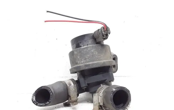 Volvo S60 Electric auxiliary coolant/water pump 31332380