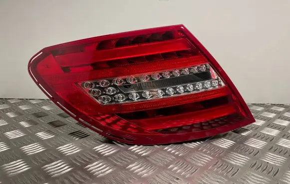 Mercedes-Benz C W204 Rear/tail lights 2048205464