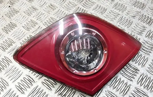 Mazda 3 I Tailgate rear/tail lights p2913