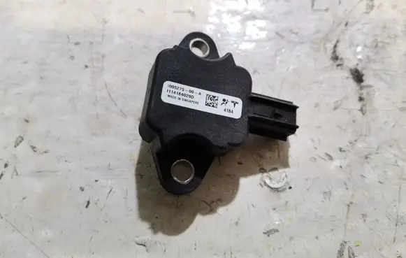 Tesla Model S Airbag deployment crash/impact sensor 100527500A