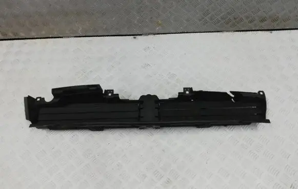 BMW iX3 G08 Intercooler air guide/duct channel T339023A