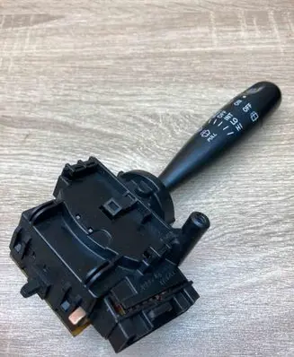 Toyota Yaris Verso Wiper control stalk 173647