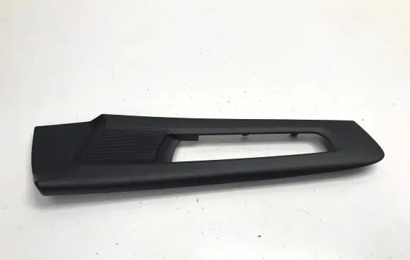 Volvo XC40 Other front door trim element 32237415