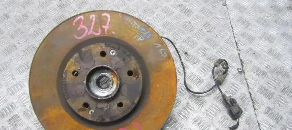 SsangYong Tivoli Front wheel hub spindle knuckle