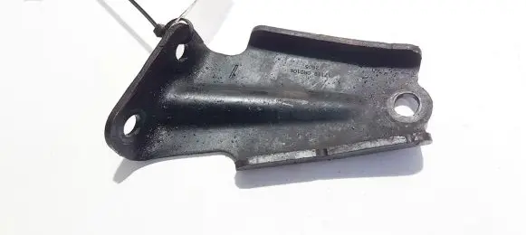 Toyota Corolla Verso AR10 Engine mounting bracket 17119 0r010a