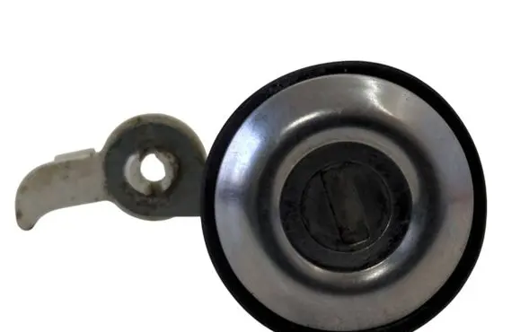 Toyota Yaris Verso Front door lock (next to the handle) 