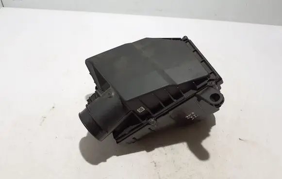 Volvo S60 Air filter box 31474901