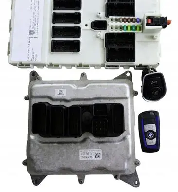 BMW 5 F10 F11 Engine control unit/module 863172501