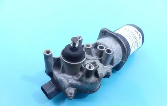 Subaru Impreza II Wiper motor IMPRK1138950