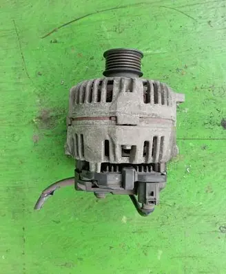 Seat Ibiza III (6L) Generator/alternator 037903025M