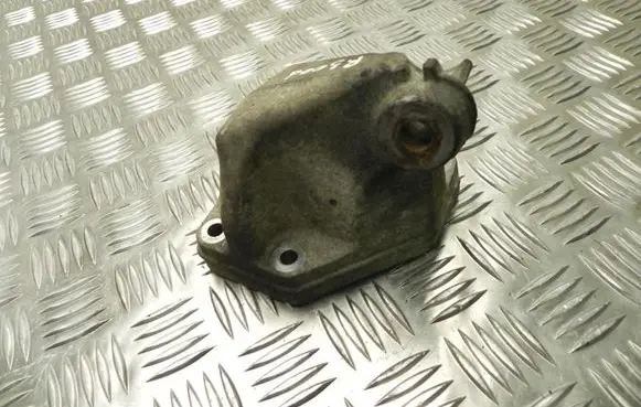 Mercedes-Benz R W251 Engine mounting bracket A6422230204 VD10607