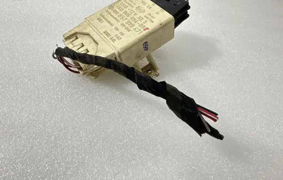 Audi 80 90 S2 B4 Other relay 5KG00503400 857919471